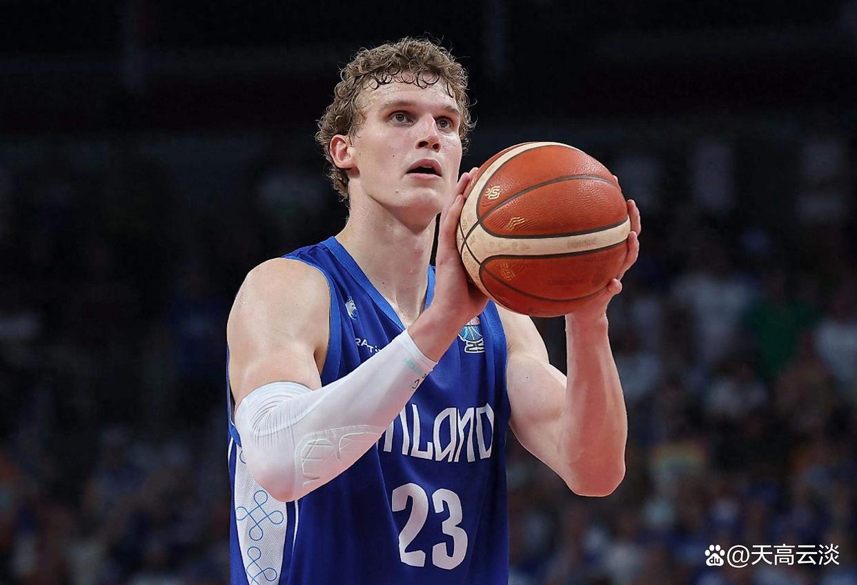 开云官方平台-包含欧超杯赛程吃紧；山东男篮今夜绝杀压哨；底气十足；细节决定成败的词条