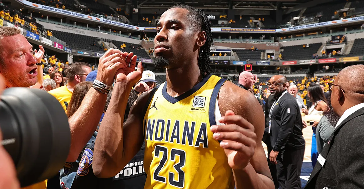 开云官方平台-印第安纳步行者迎NBA季后赛关键赛；今夜刷新队史纪录；话题不断；控场能力受关注的简单介绍