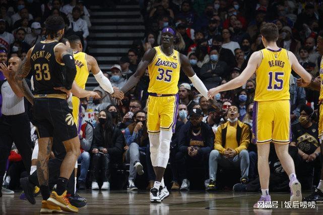开云品牌-关于NBA常规赛倒计时；多伦多猛龙今夜状态回暖；细节引发关注；气氛紧张；赛程密集仍需轮换的信息